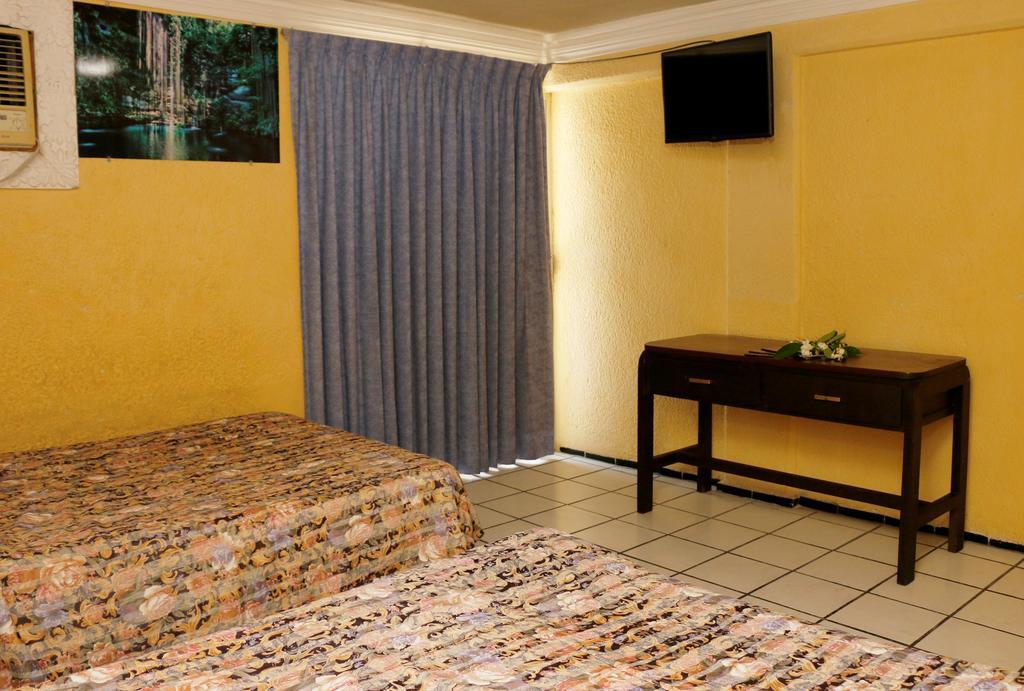 Hotel Suites Elia Noemi Mérida Exteriör bild